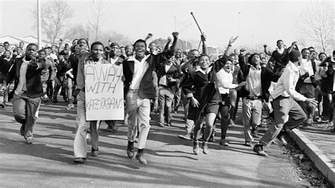 Rewolta Soweto 1976 - Zniesienie segregacji rasowej w edukacji i początek końca apartheidu